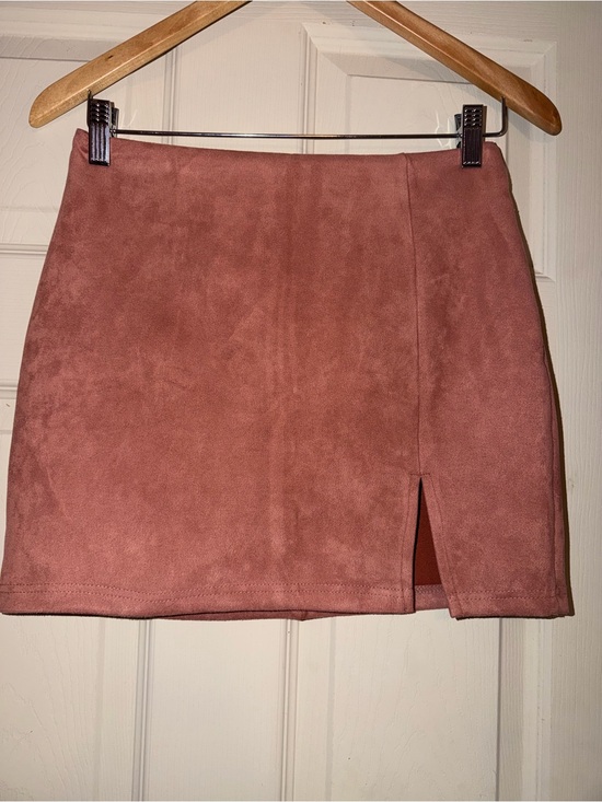 Francesca's Collections Dresses & Skirts - Francesca's Collections Rose Taupe Suede Mini Skirt with Front Slit